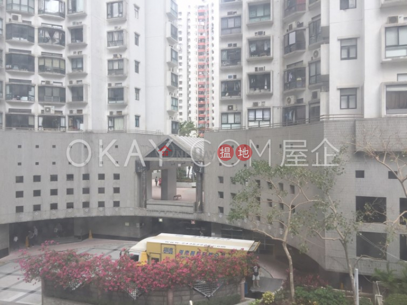 HK$ 30,000/ month | 16-18 Tai Hang Road | Wan Chai District | Nicely kept 3 bedroom in Tai Hang | Rental