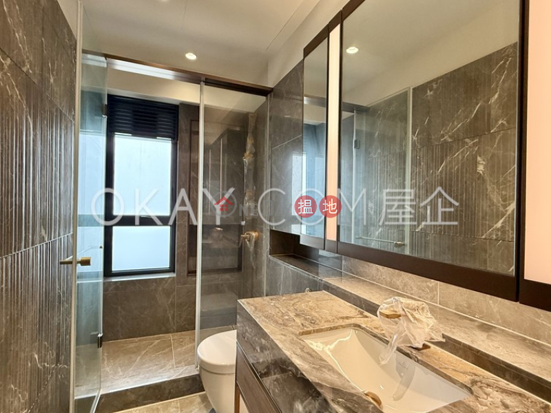Luxurious 3 bed on high floor with sea views & balcony | Rental | Victoria Garden Block 1 域多利花園1座 Rental Listings