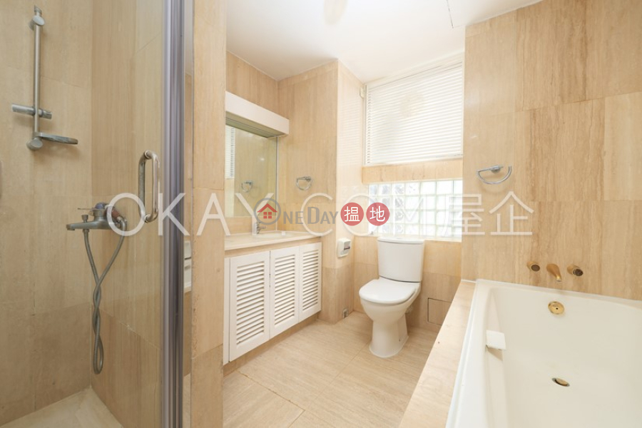Stylish penthouse with sea views, rooftop | Rental | 6 Headland Road 赫蘭道6號 Rental Listings