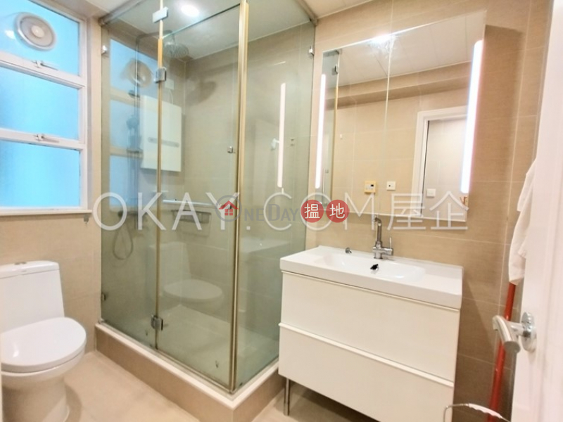 HK$ 35,000/ month | Scenic Heights Western District | Tasteful 2 bed on high floor with harbour views | Rental
