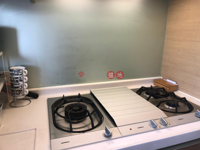HK$ 24,000/ month, Centrestage | Central District 2 bedrooms with open view, 5 mins walkable distance to Central