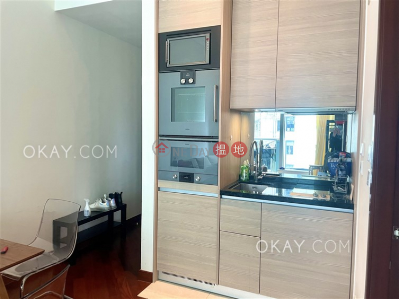 Tasteful 1 bedroom with balcony | Rental 200 Queens Road East | Wan Chai District, Hong Kong, Rental HK$ 25,000/ month