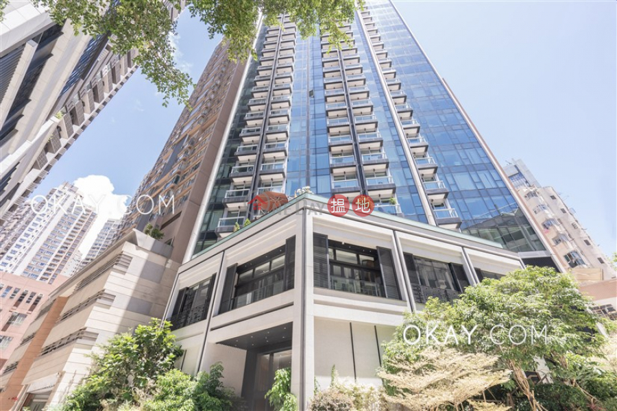 Unique high floor with balcony | Rental 8 Hing Hon Road | Western District Hong Kong Rental | HK$ 26,400/ month