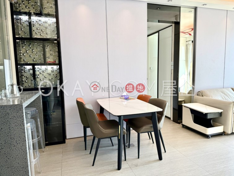 HK$ 43M, The Arch Sky Tower (Tower 1),Yau Tsim Mong | Beautiful 3 bedroom with balcony | For Sale