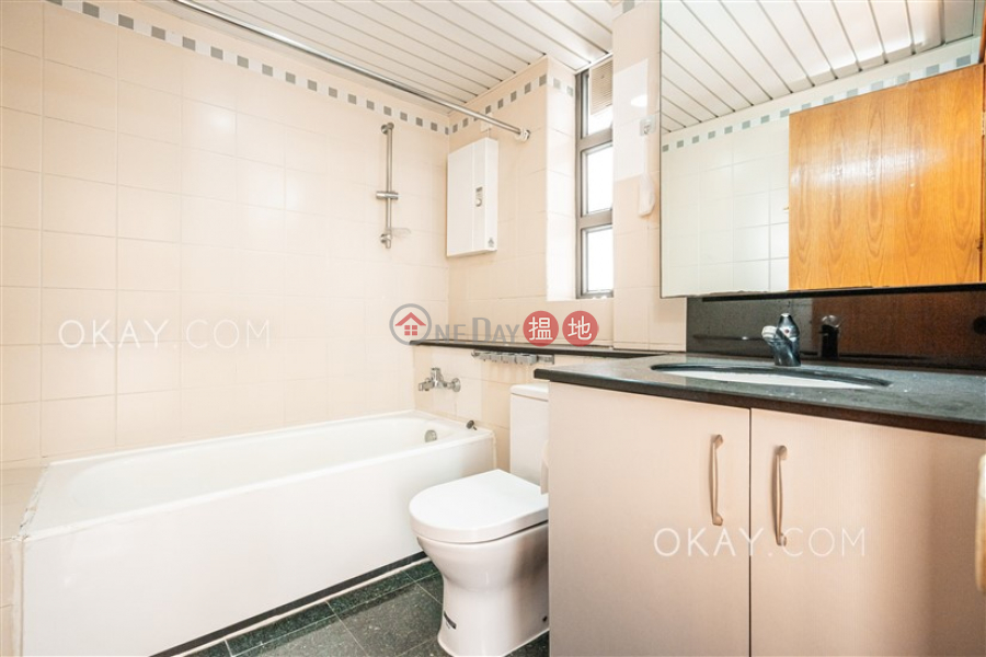 2房1廁,實用率高荷李活華庭出租單位|123荷李活道 | 中區-香港-出租|HK$ 26,000/ 月
