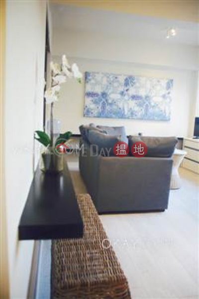 HK$ 10M | Chik Tak Mansion | Southern District | Lovely 1 bedroom on high floor with sea views & rooftop | For Sale