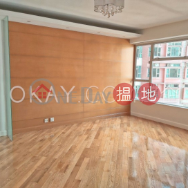 Nicely kept 3 bedroom with harbour views | Rental | Island Place 港運城 _0