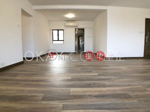 Stylish 3 bedroom on high floor with balcony & parking | Rental | Shatin 33 碧霞花園 _0