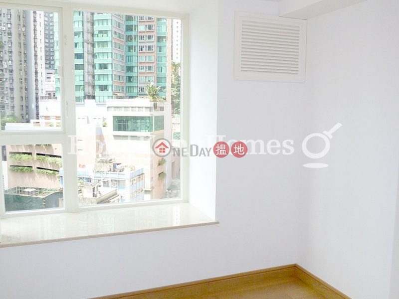 Property Search Hong Kong | OneDay | Residential | Rental Listings | 3 Bedroom Family Unit for Rent at Centrestage