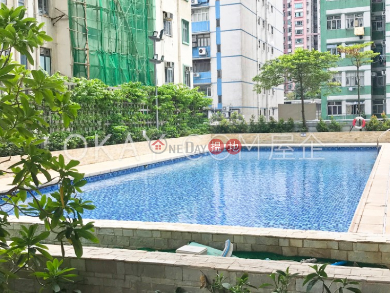 HK$ 28,800/ month | Island Lodge, Eastern District Charming 2 bedroom in North Point | Rental