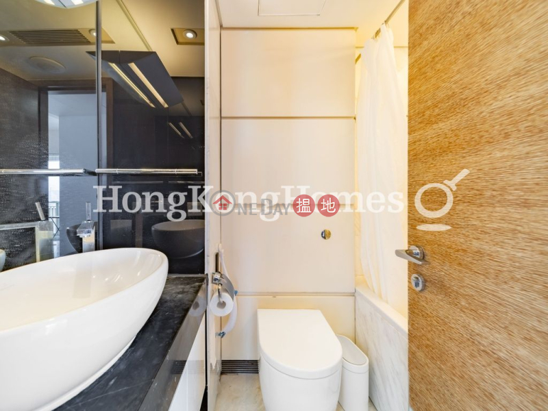 3 Bedroom Family Unit for Rent at Centrestage | Centrestage 聚賢居 Rental Listings