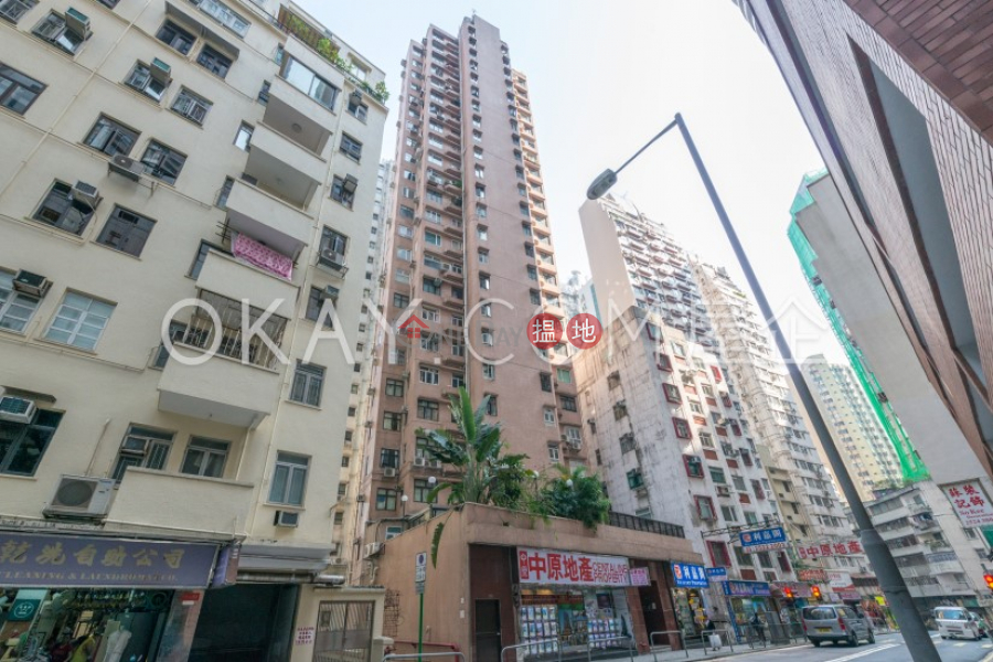 HK$ 1,000萬-明苑|西區2房1廁,極高層,露台明苑出售單位