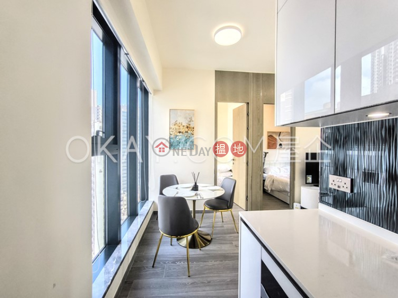 Popular 2 bedroom with balcony | Rental, 160-162 Queen\'s Road West 皇后大道西 160-162 號 Rental Listings | Western District (OKAY-R395262)