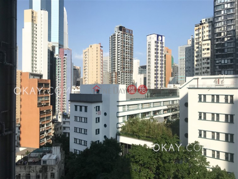 Intimate 2 bedroom with balcony | Rental, Centrestage 聚賢居 Rental Listings | Central District (OKAY-R516)