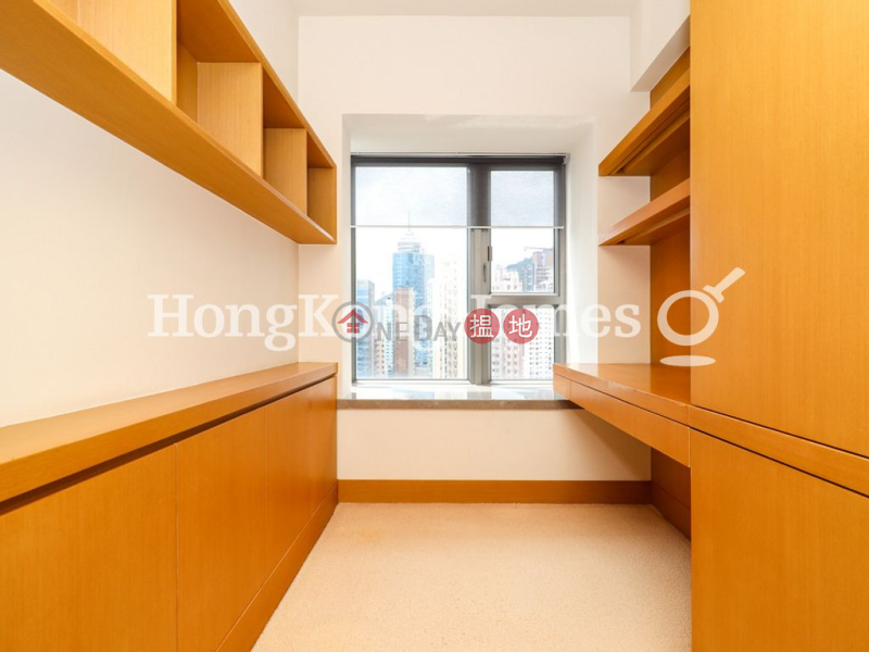 2 Bedroom Unit at Centre Point | For Sale | 72 Staunton Street | Central District, Hong Kong Sales HK$ 23M