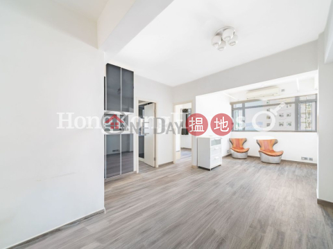 3 Bedroom Family Unit for Rent at Piu Chun Building | Piu Chun Building 標準大廈 _0