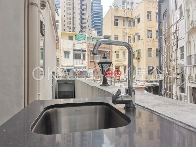 2房1廁,連租約發售,露台《美輪街6號出售單位》-6美輪街 | 中區-香港|出售|HK$ 1,230萬