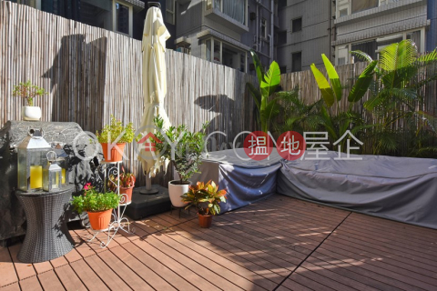 Nicely kept 1 bedroom with terrace & balcony | Rental | Centrestage 聚賢居 _0