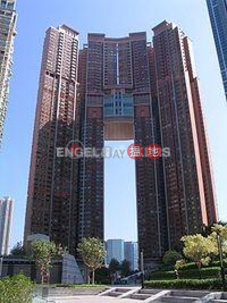 2 Bedroom Flat for Rent in West Kowloon, The Arch 凱旋門 Rental Listings | Yau Tsim Mong (EVHK85374)