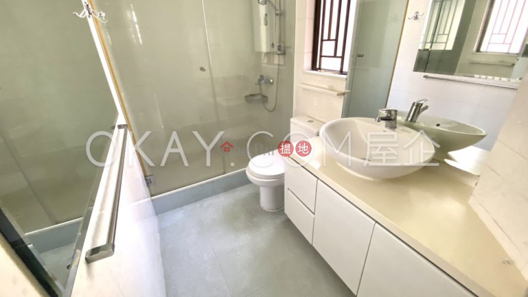 Nicely kept 3 bedroom in Mid-levels West | Rental | Roc Ye Court 樂怡閣 Rental Listings