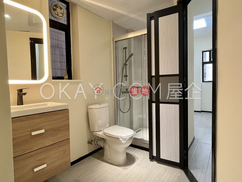 Cozy 3 bedroom on high floor | For Sale, Hing Yue Mansion 興裕大廈 Sales Listings | Wan Chai District (OKAY-S408169)