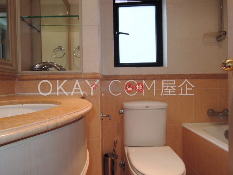 Lovely 3 bedroom in Mid-levels West | Rental, 62B Robinson Road | Western District, Hong Kong Rental HK$ 40,000/ month