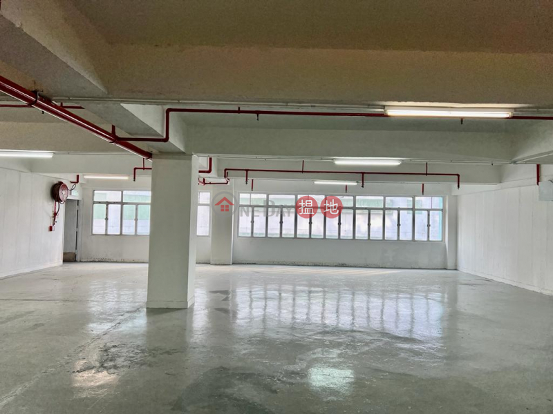 Property Search Hong Kong | OneDay | Industrial, Rental Listings, Kwai Chung Yee Lim Industrial Building Stage 3: warehouse decoration with inside toliet, just finish painting