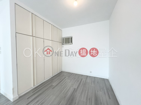 Rare 1 bedroom with parking | Rental, Hillsborough Court 曉峰閣 | Central District (OKAY-R27846)_0