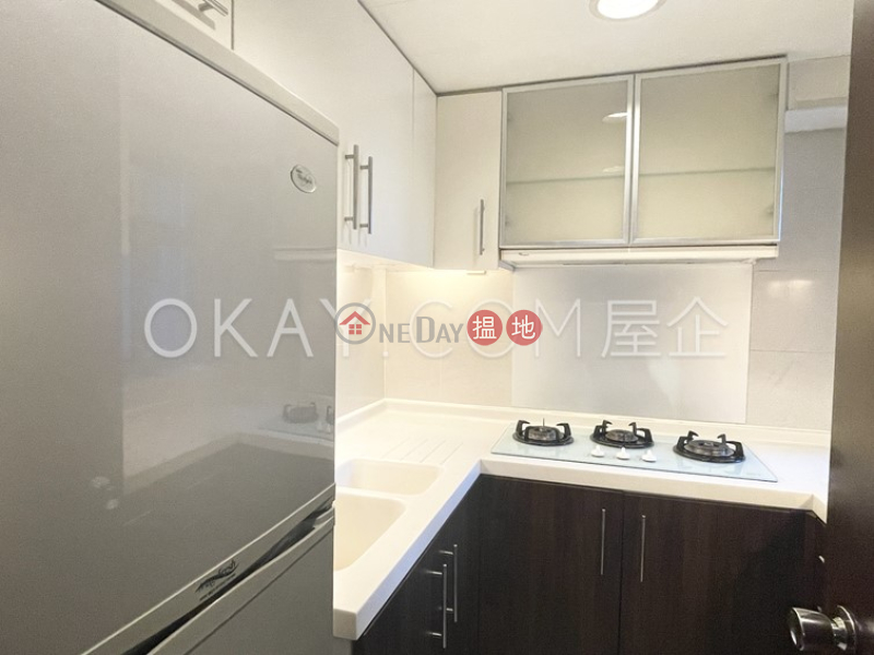 Lovely 2 bedroom in Mid-levels West | For Sale | Casa Bella 寶華軒 Sales Listings
