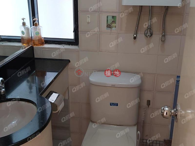 Block R (Flat 1 - 8) Kornhill | 3 bedroom Mid Floor Flat for Rent, 43-45 Hong On Street | Eastern District Hong Kong, Rental | HK$ 22,800/ month