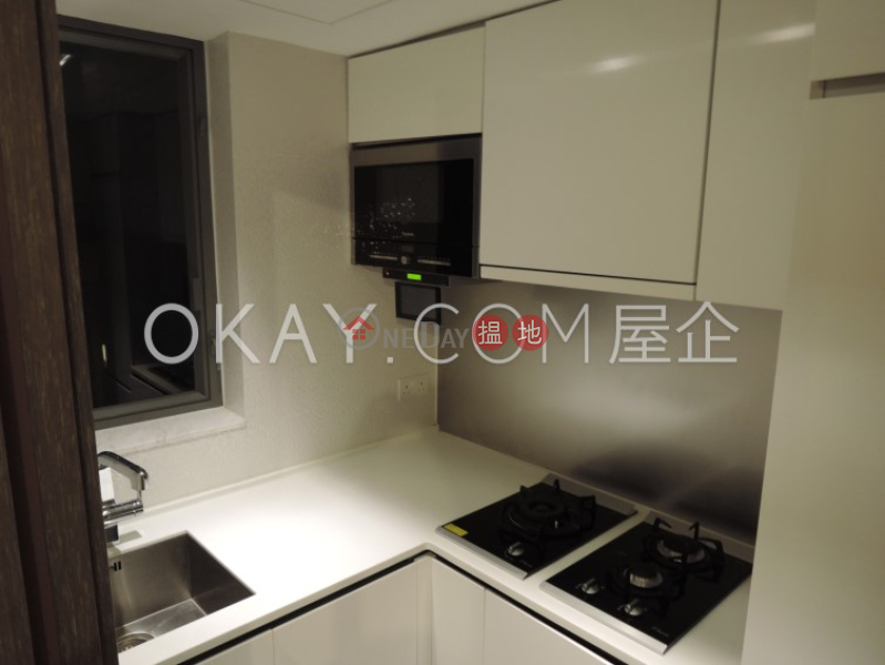 Charming 1 bedroom with balcony | For Sale | Centre Point 尚賢居 Sales Listings