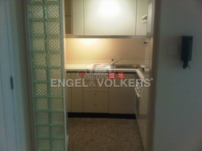 HK$ 46,000/ month, Convention Plaza Apartments, Wan Chai District 2 Bedroom Flat for Rent in Wan Chai