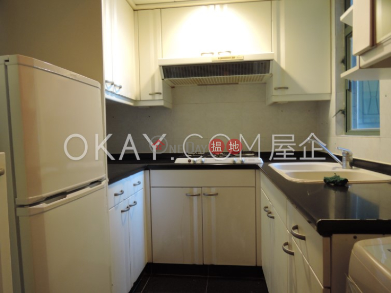 Intimate 3 bedroom on high floor | For Sale | Bayview Park 灣景園 Sales Listings