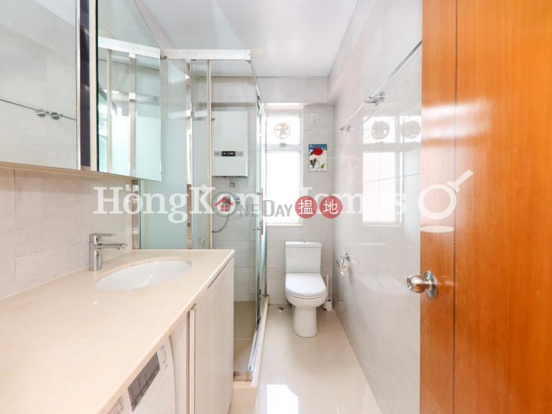 HK$ 42,000/ month Kam Kin Mansion Central District | 3 Bedroom Family Unit for Rent at Kam Kin Mansion