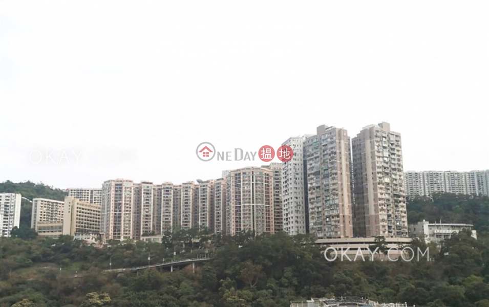 Luxurious 3 bedroom on high floor | For Sale | Island Place 港運城 Sales Listings