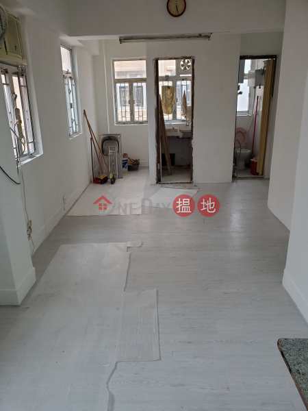 Good Price sells two bedrooms and one living room with the lease, just make a counter-offer! | Nam Wan Building 南灣大廈 Sales Listings