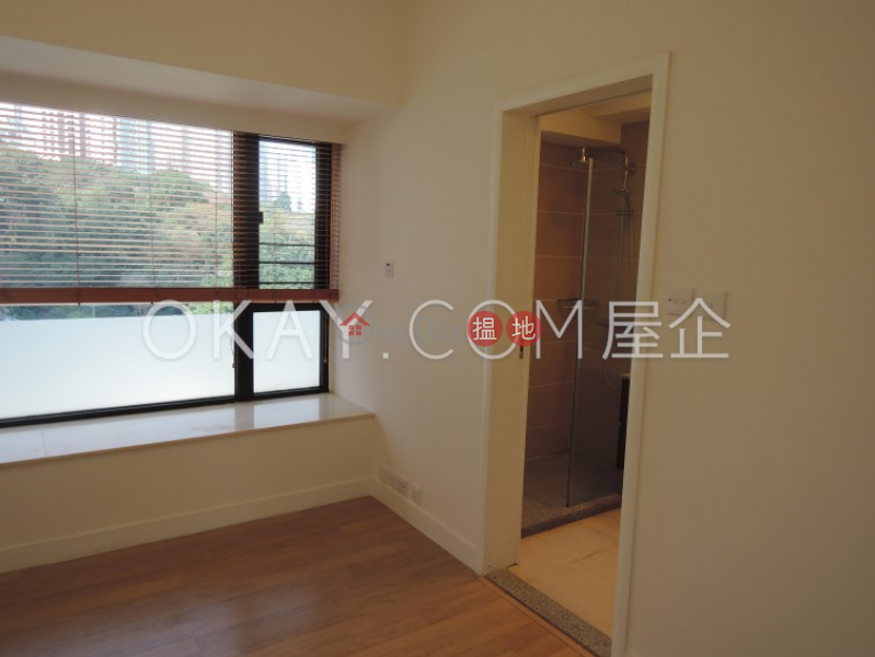 HK$ 57,000/ month The Royal Court, Central District, Stylish 3 bedroom in Mid-levels Central | Rental