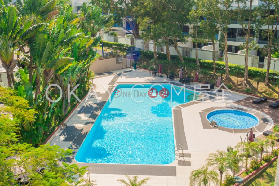 HK$ 100,000/ month Burnside Estate, Southern District | Efficient 3 bedroom with rooftop, terrace | Rental