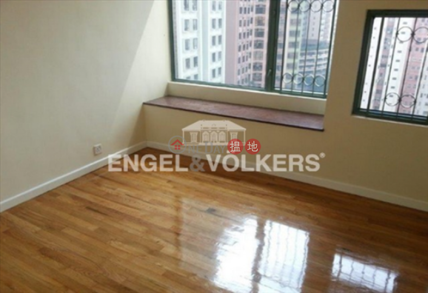 HK$ 60,000/ month Robinson Place Western District | 3 Bedroom Family Flat for Rent in Mid Levels West
