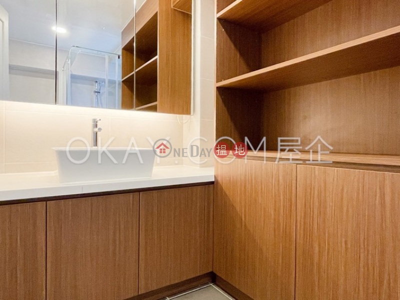 HK$ 48,000/ month | 62B Robinson Road, Western District Gorgeous 3 bedroom in Mid-levels West | Rental