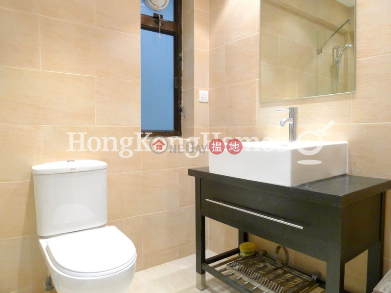 HK$ 6M Po Hing Mansion Central District | 1 Bed Unit at Po Hing Mansion | For Sale