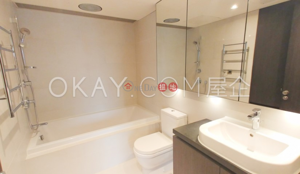 HK$ 23M Convention Plaza Apartments, Wan Chai District Luxurious 1 bedroom on high floor with harbour views | For Sale
