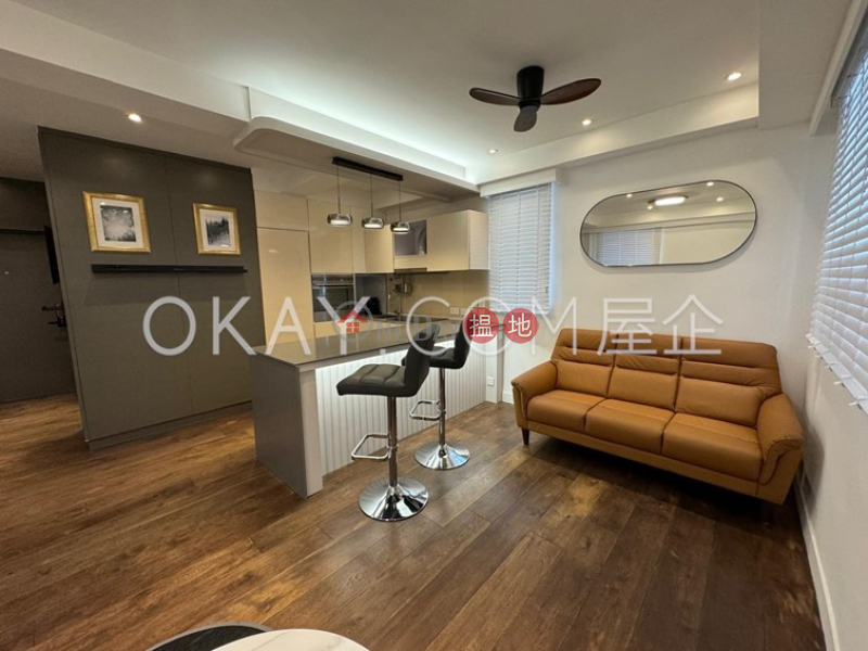 HK$ 1,000萬|東南大廈|西區|0房1廁,極高層,海景《東南大廈出售單位》