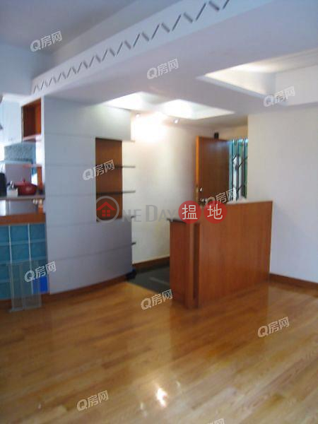Tse Land Mansion | 2 bedroom Mid Floor Flat for Rent, 39-43 Sands Street | Western District | Hong Kong Rental | HK$ 22,800/ month