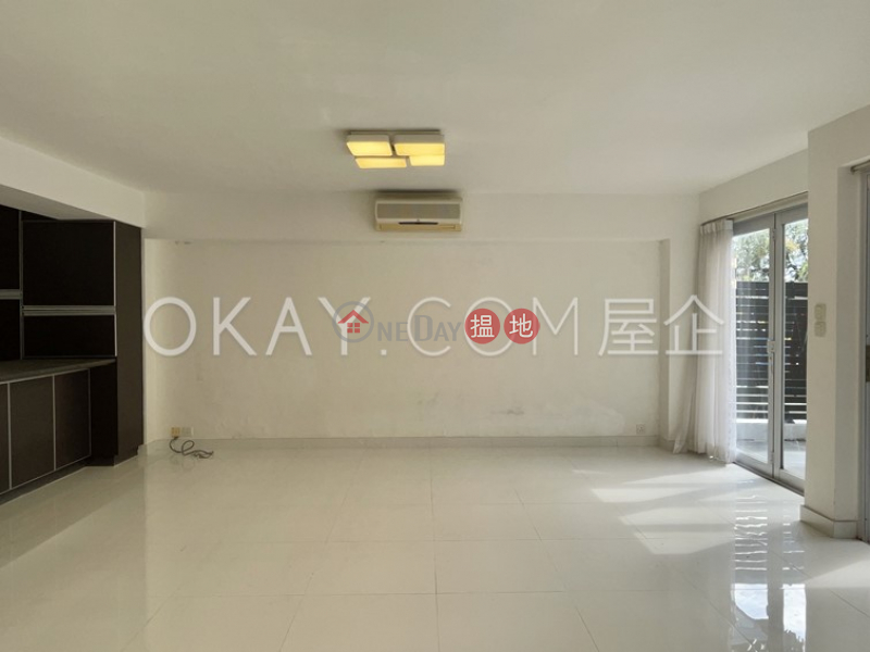 HK$ 45,000/ month Tsam Chuk Wan Village House, Sai Kung Unique house with rooftop, balcony | Rental