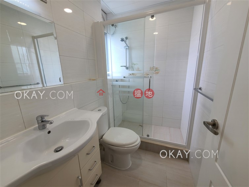HK$ 65,000/ month | Victoria Court Eastern District, Efficient 3 bedroom on high floor with harbour views | Rental
