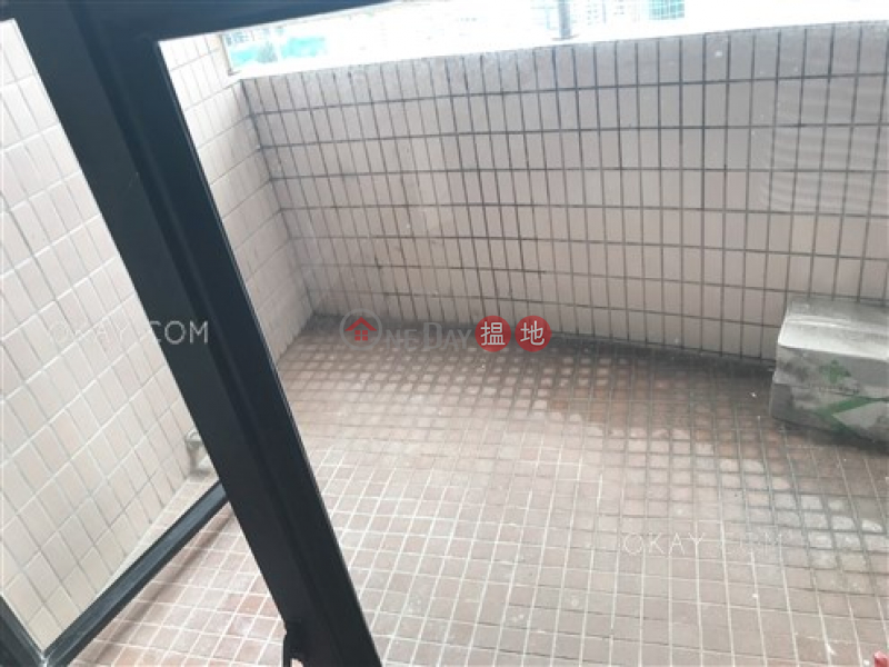 HK$ 34,000/ 月翠壁-灣仔區2房1廁,實用率高,露台,馬場景《翠壁出租單位》