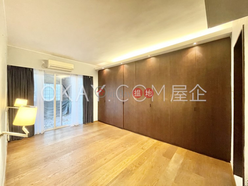 Stylish 3 bedroom with terrace & parking | Rental | Wing on lodge 永安新邨 Rental Listings