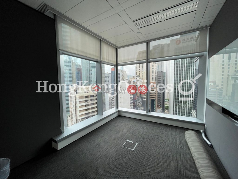 100QRC, Middle | Office / Commercial Property Rental Listings HK$ 207,120/ month