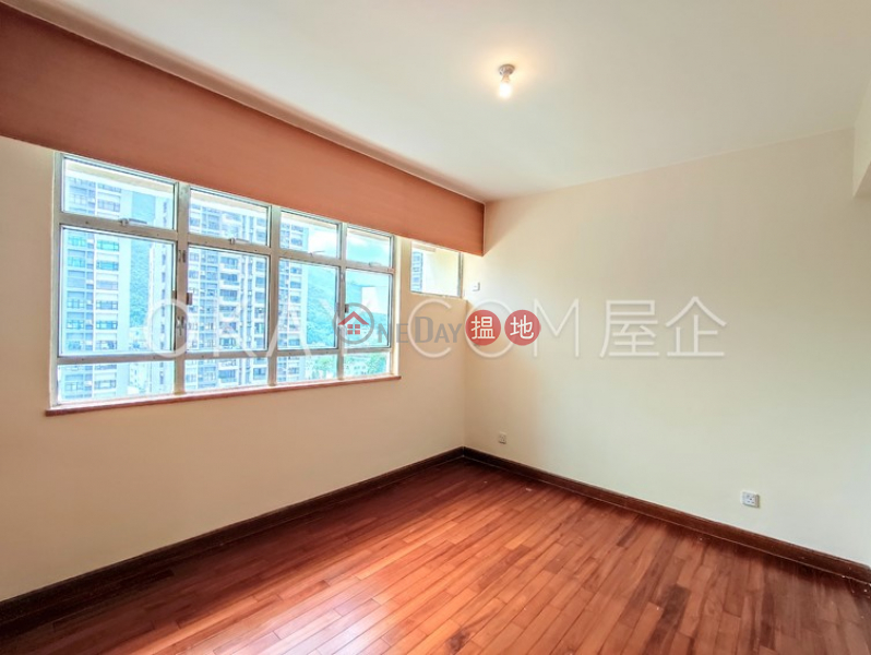 Rare 3 bedroom with balcony & parking | Rental | Aurora - Quarters 銀霞閣 Rental Listings
